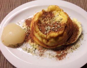 Topfensoufflée mit Hanfsamen